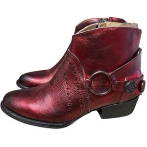 CIRCLE G BY CORRAL WOMEN'S METALLIC RED HARNESS CONCHO WESTERN ANKLE BOOTS 8.5